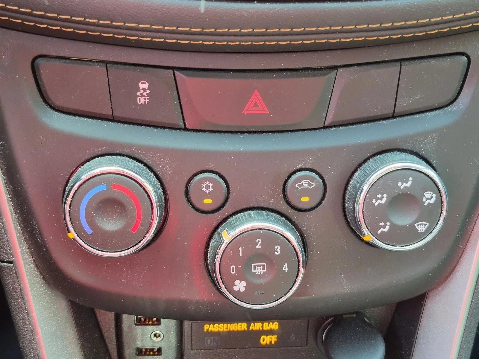 2022 Chevrolet Trax LS photo 12