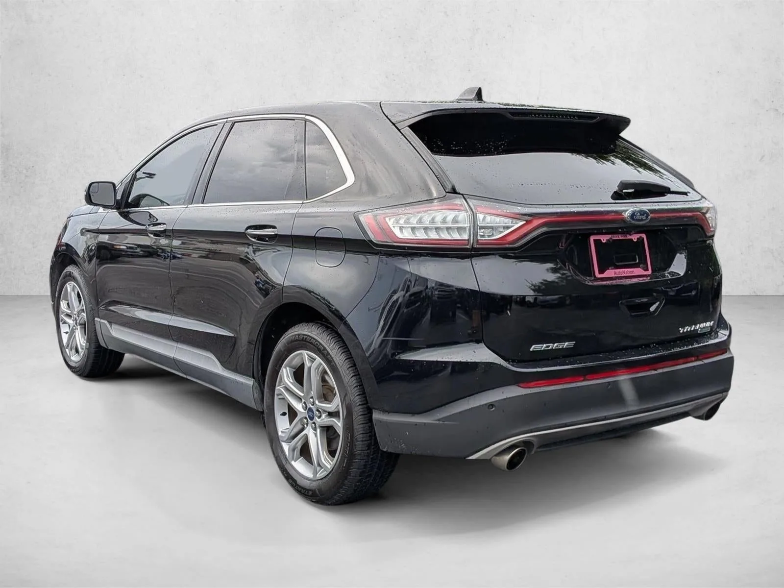 2018 Ford Edge Titanium FWD photo 8