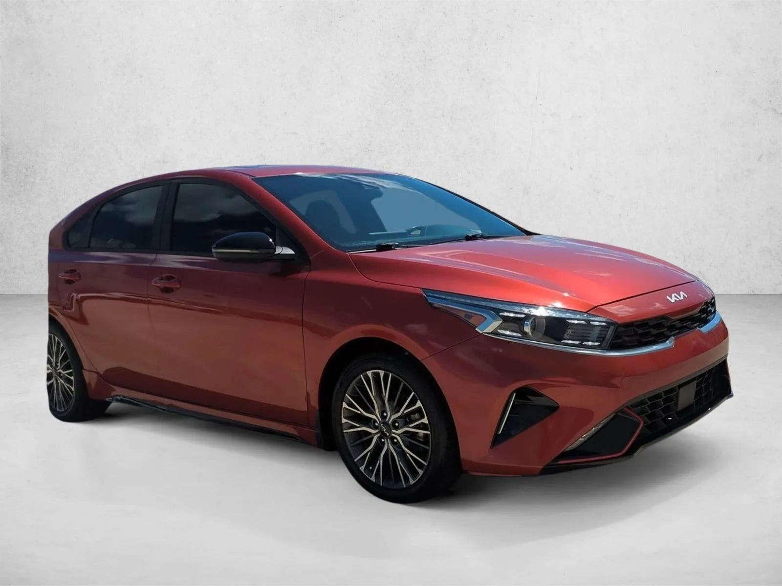 2023 Kia Forte GT-Line IVT photo 3