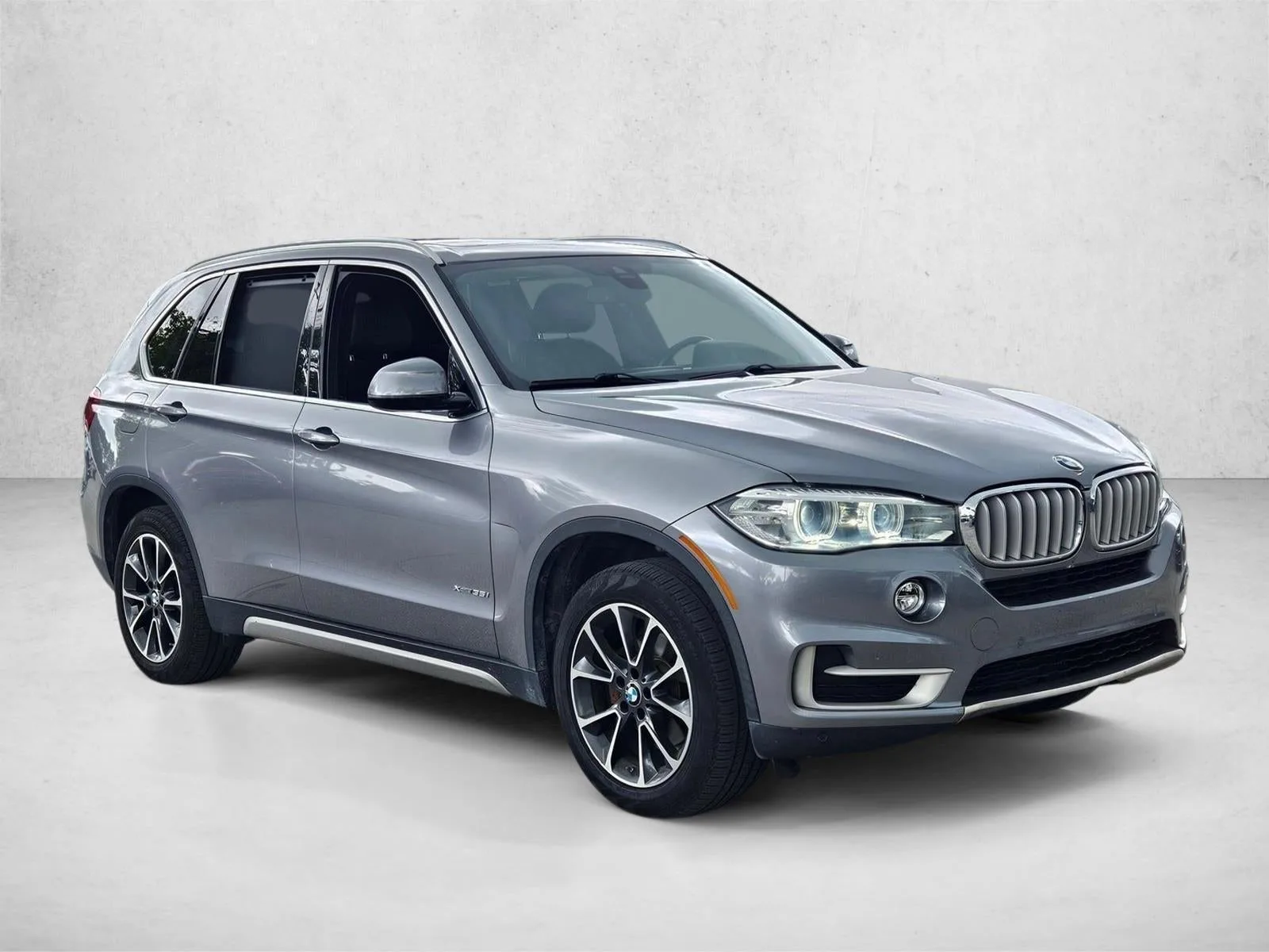 2018 BMW X5 xDrive35i Sports Activity Vehicle photo 3