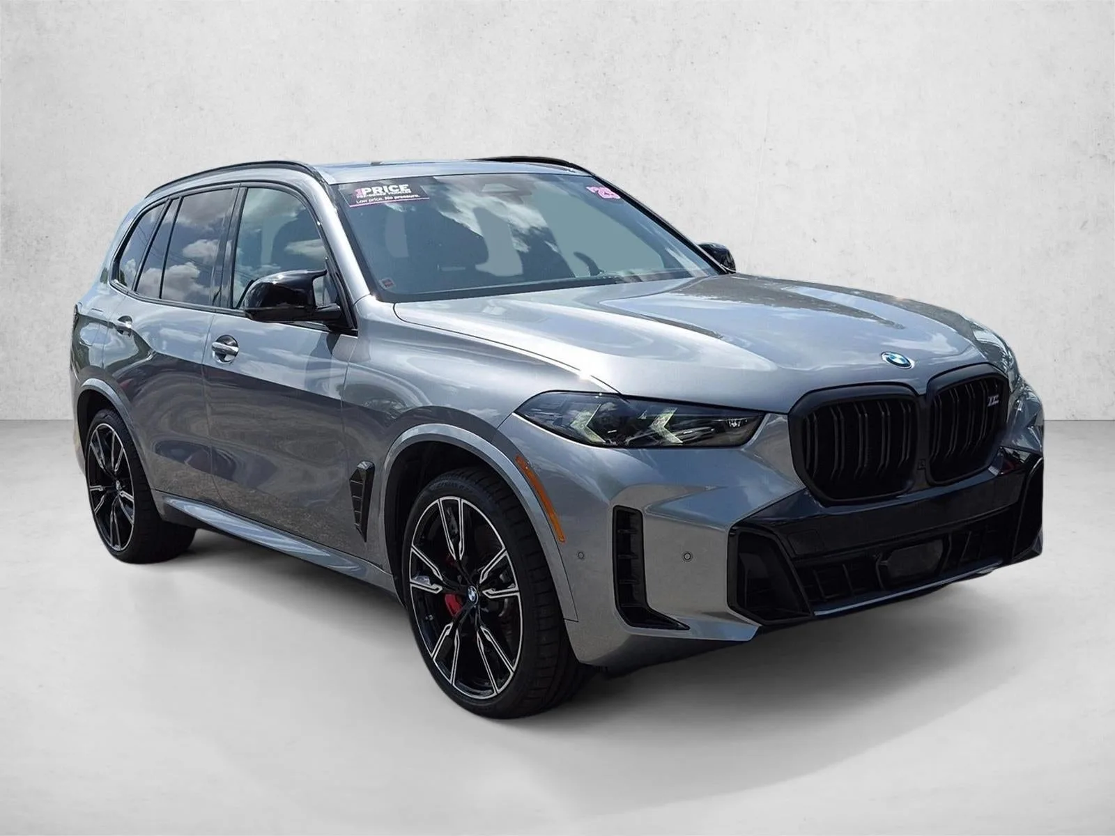 2025 BMW X5 M60i photo 3