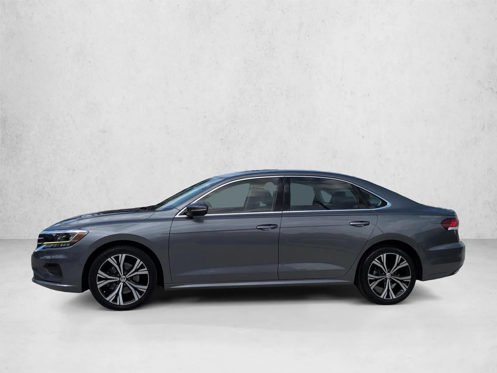 2020 Volkswagen Passat 2.0T SEL Auto photo 2