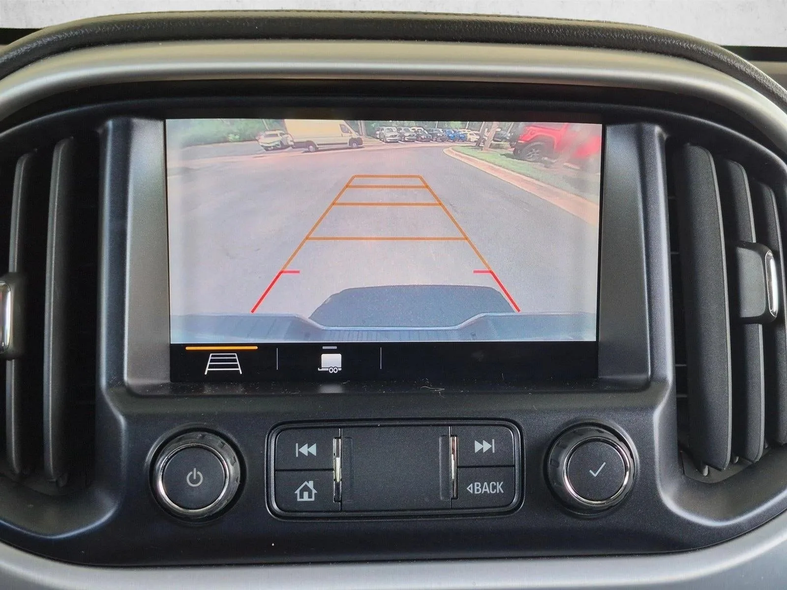 2019 GMC Canyon Crew Cab Short Box 2-Wheel Drive SLT photo 12