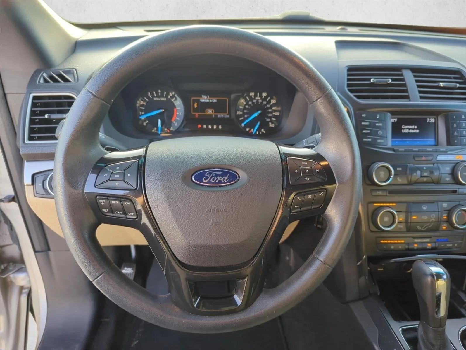 2017 Ford Explorer Base 4WD photo 12