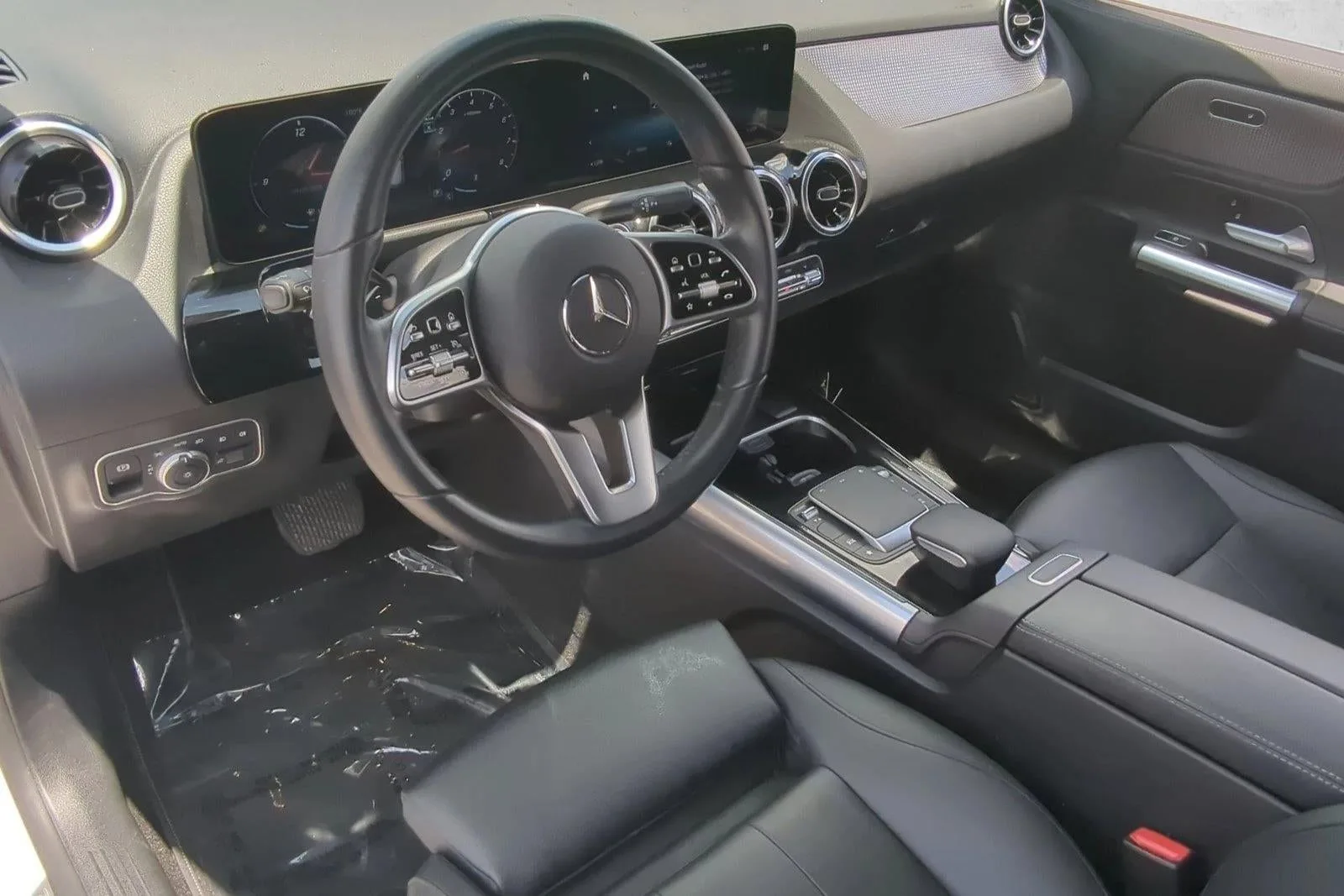 2022 Mercedes-Benz GLA 250 4MATIC® photo 10
