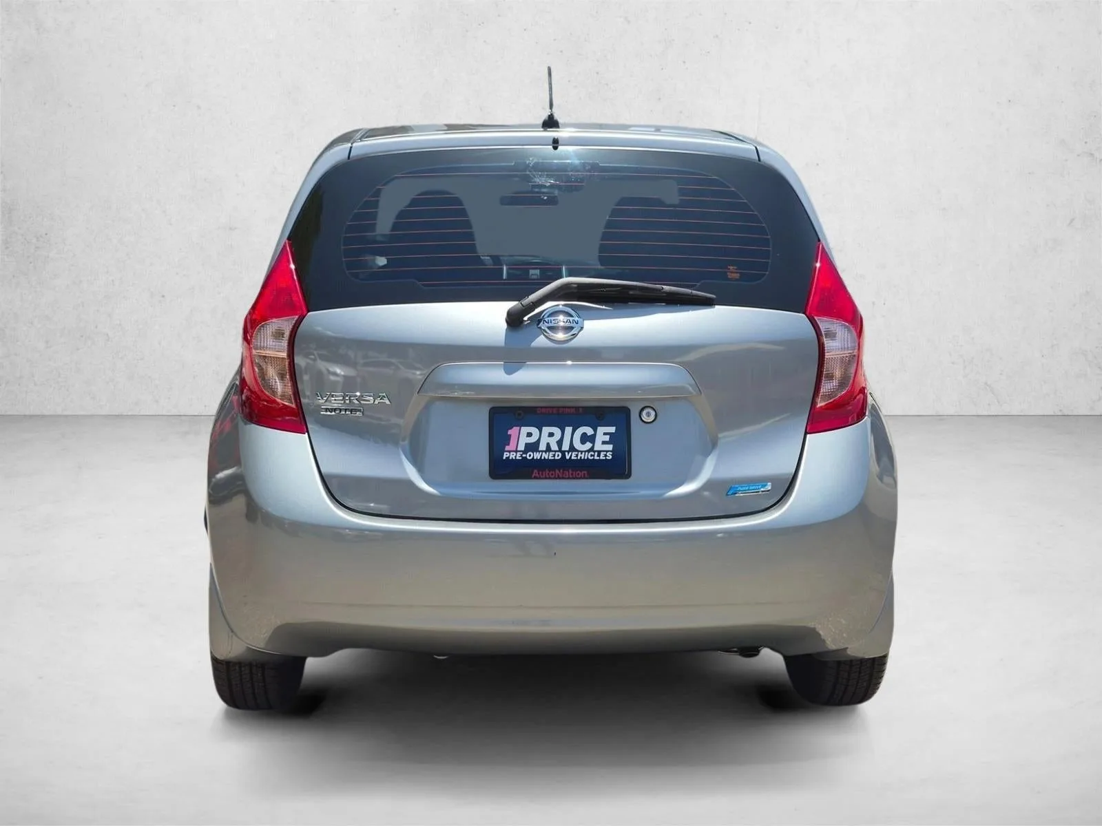 2015 Nissan Versa Note 5dr HB CVT 1.6 S Plus photo 7
