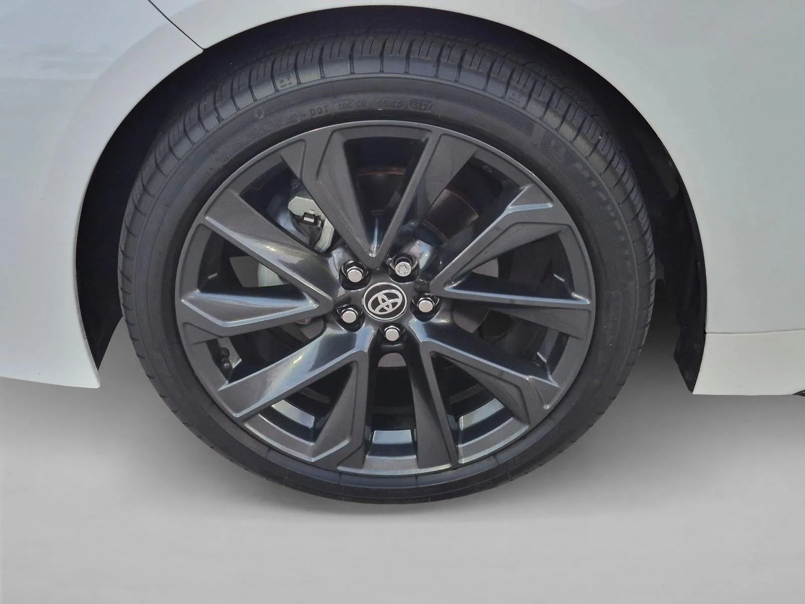 2024 Toyota Corolla SE CVT (Natl) photo 6