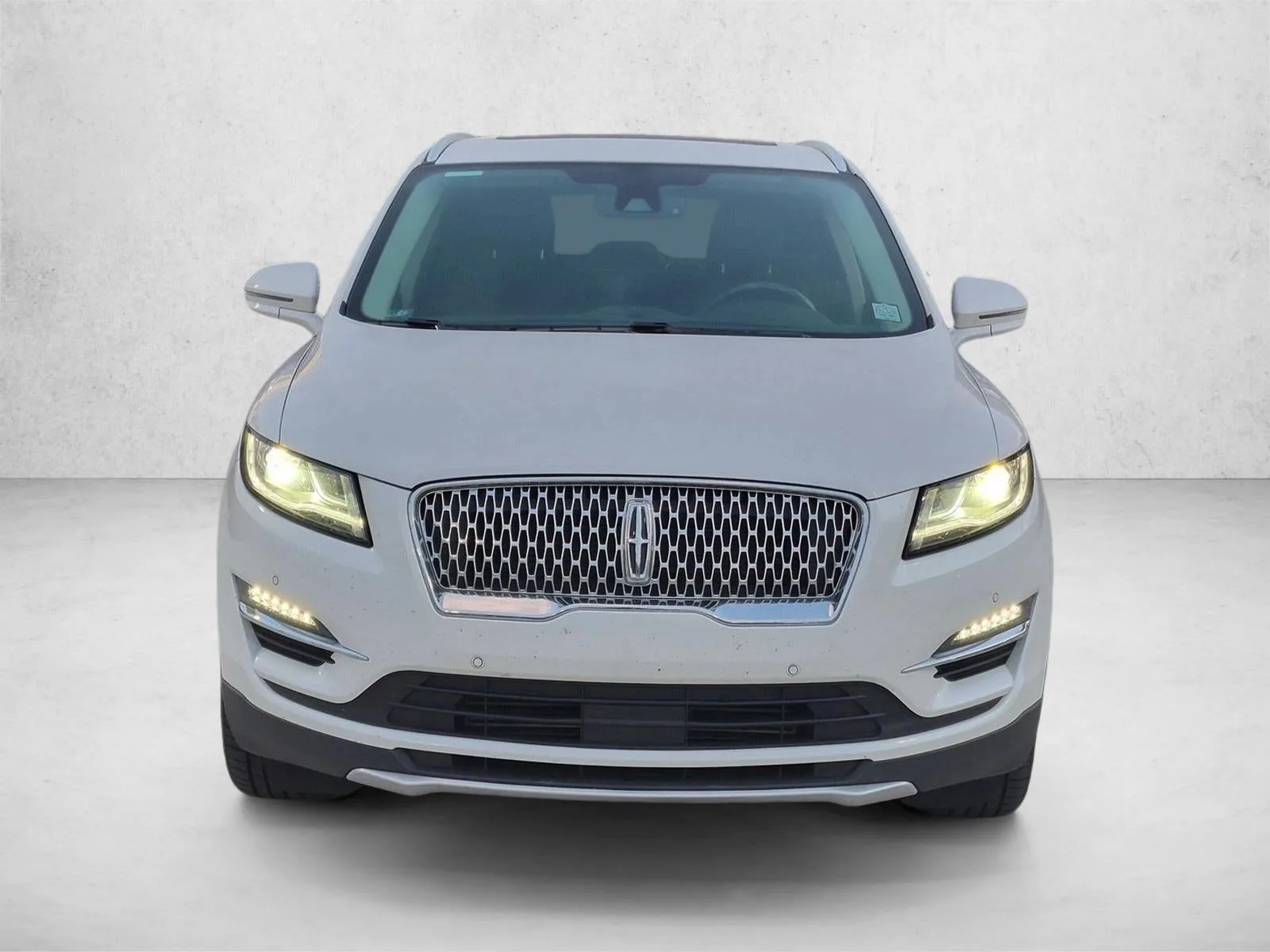 2019 Lincoln MKC Reserve AWD photo 2