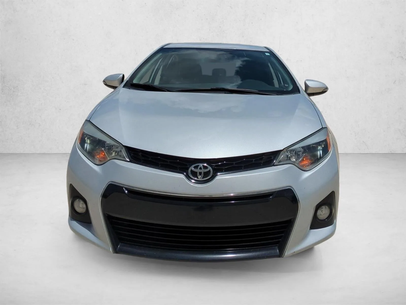 2014 Toyota Corolla 4dr Sdn CVT Auto S Plus (Natl) photo 2