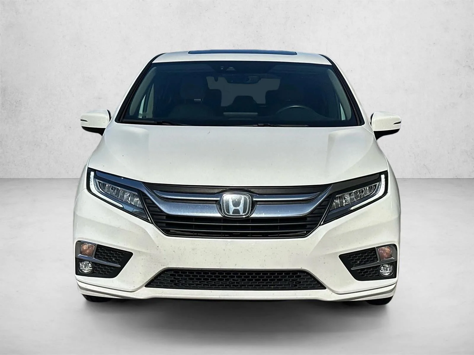 2018 Honda Odyssey Elite Auto photo 2
