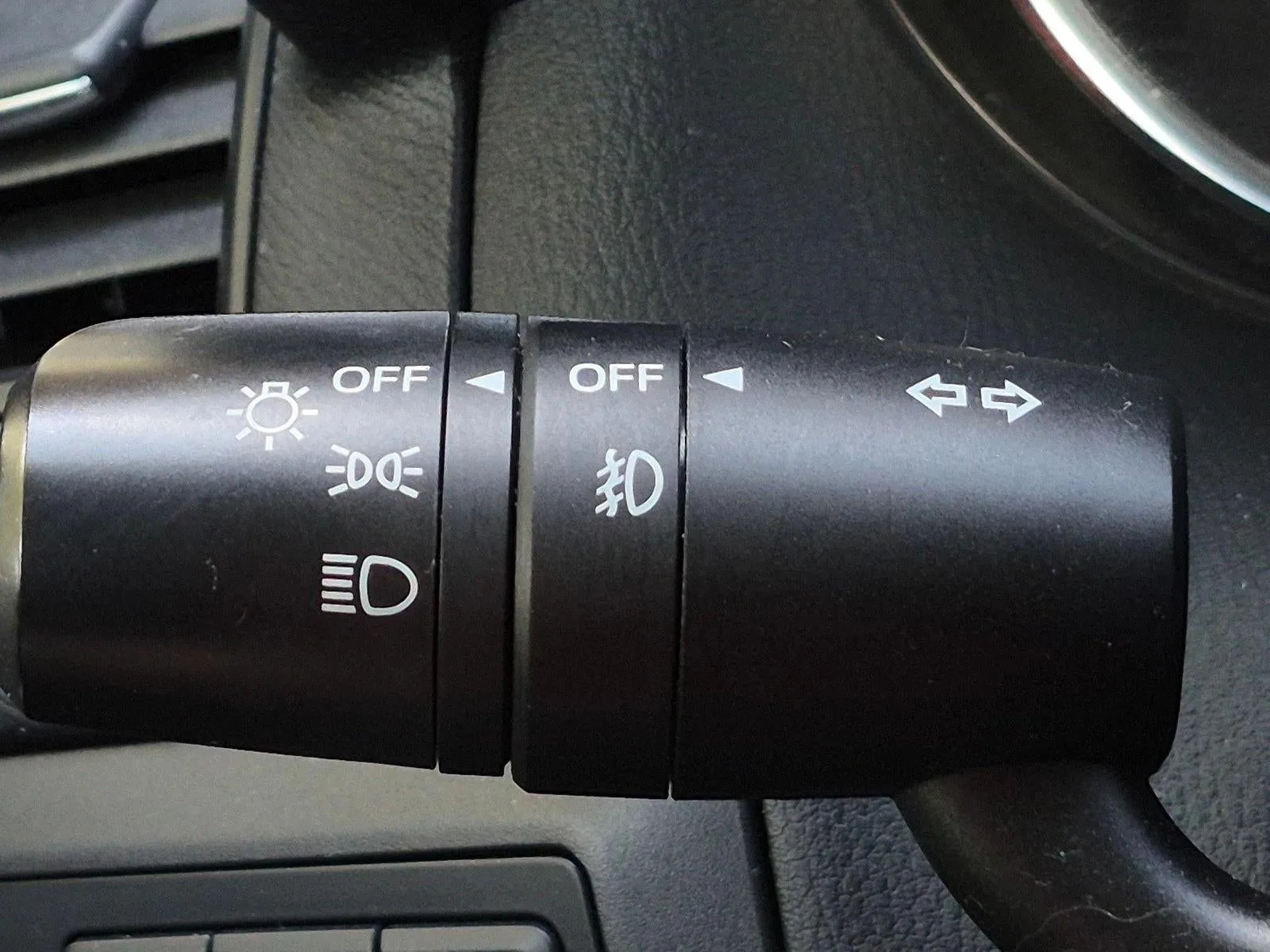 2014 Mazda CX-5 FWD 4dr Auto Touring photo 12
