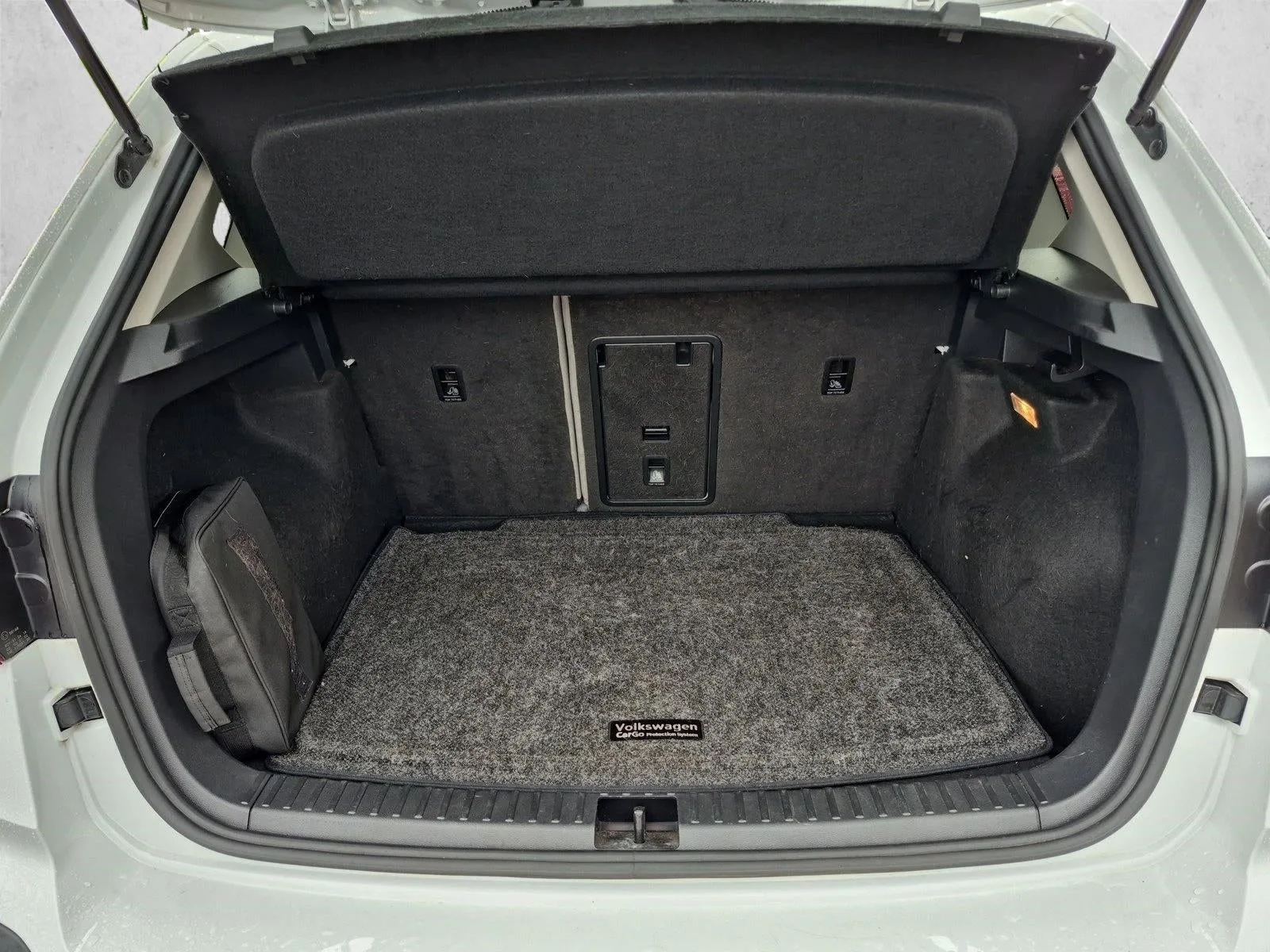 2022 Volkswagen Taos 1.5T SE photo 6