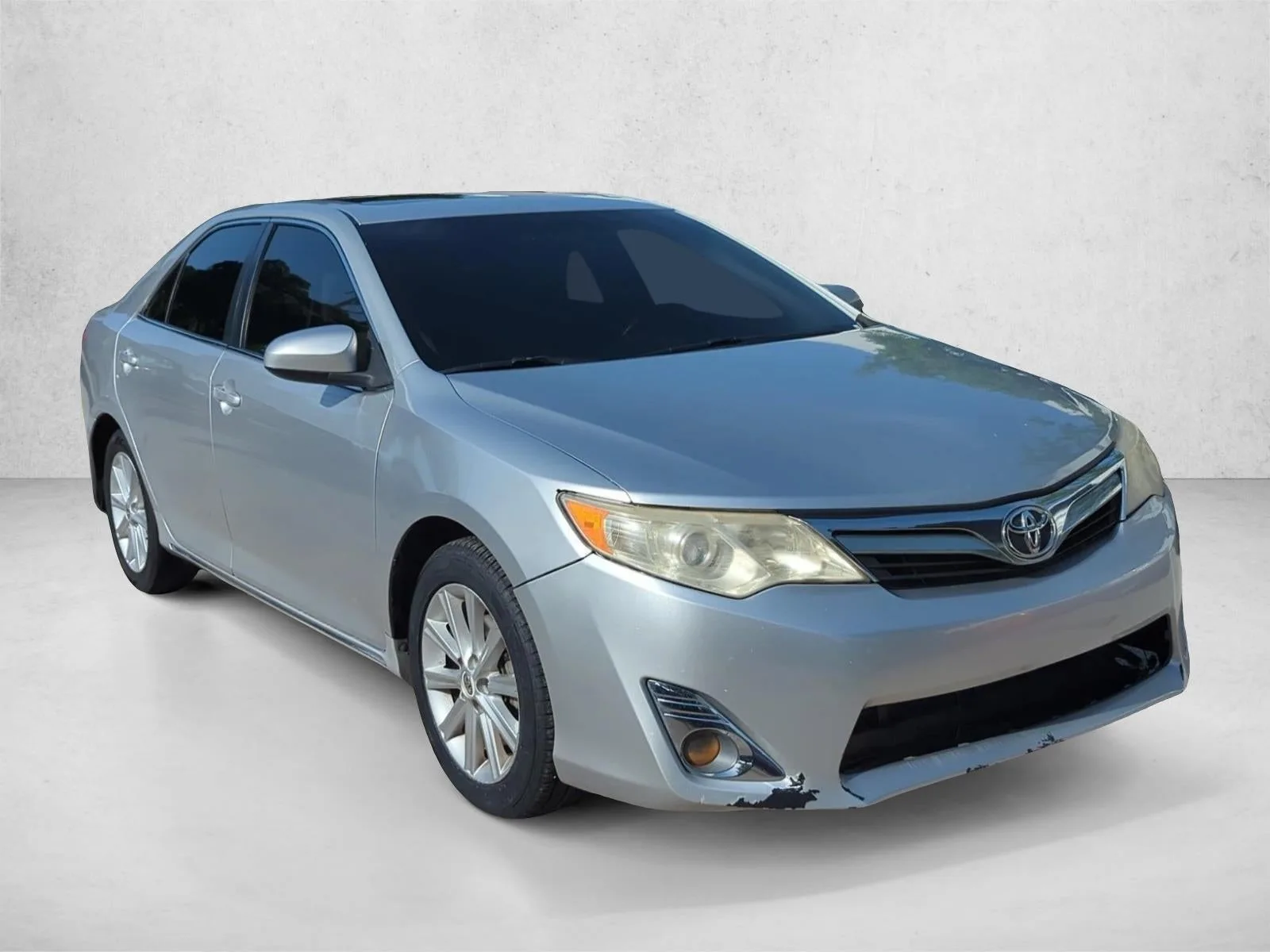 2014 Toyota Camry 4dr Sdn I4 Auto XLE (Natl) *Ltd Avail* photo 3