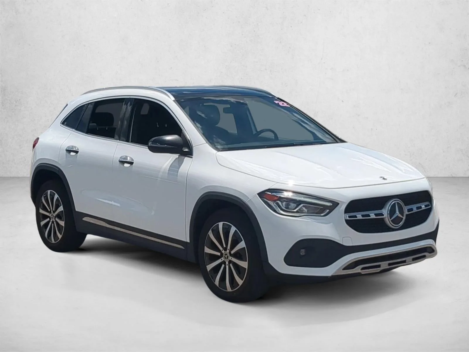 2022 Mercedes-Benz GLA 250 4MATIC® photo 3