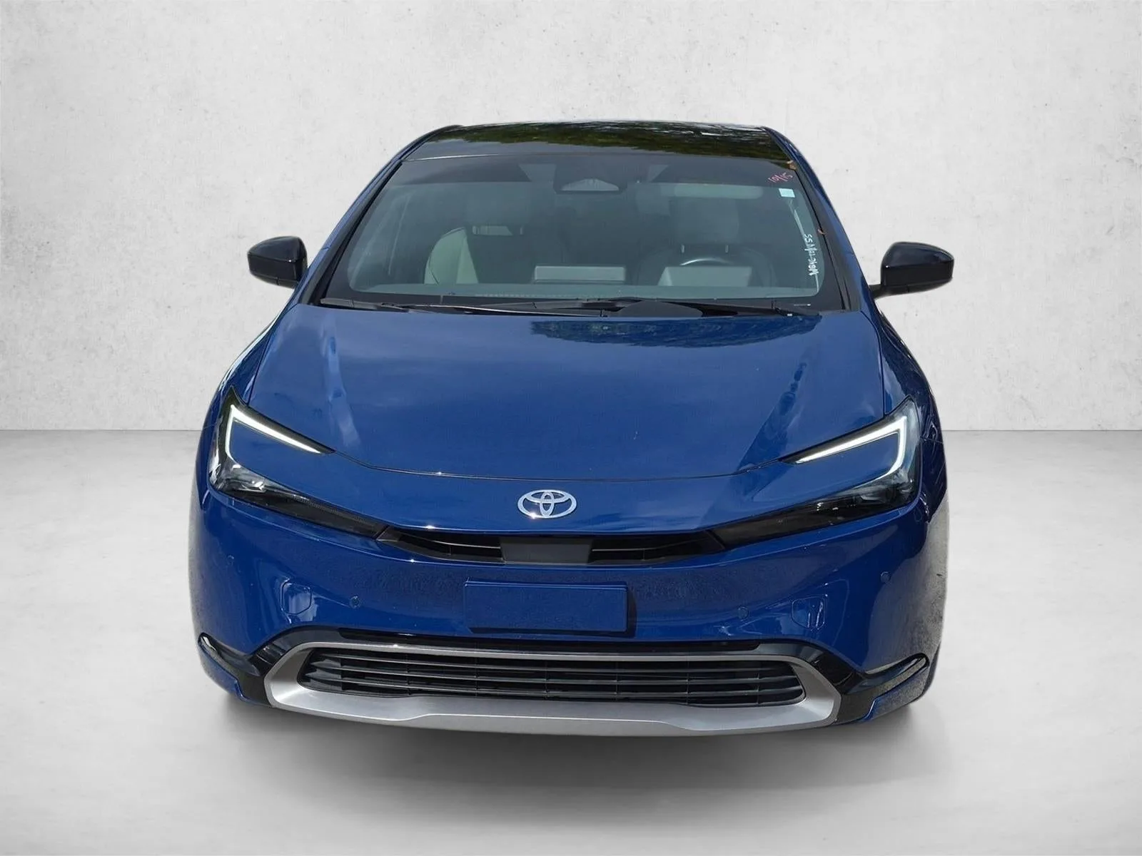 2023 Toyota Prius XLE photo 2