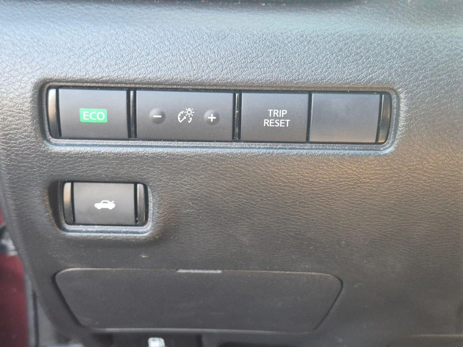 2022 Nissan Sentra SV CVT photo 10