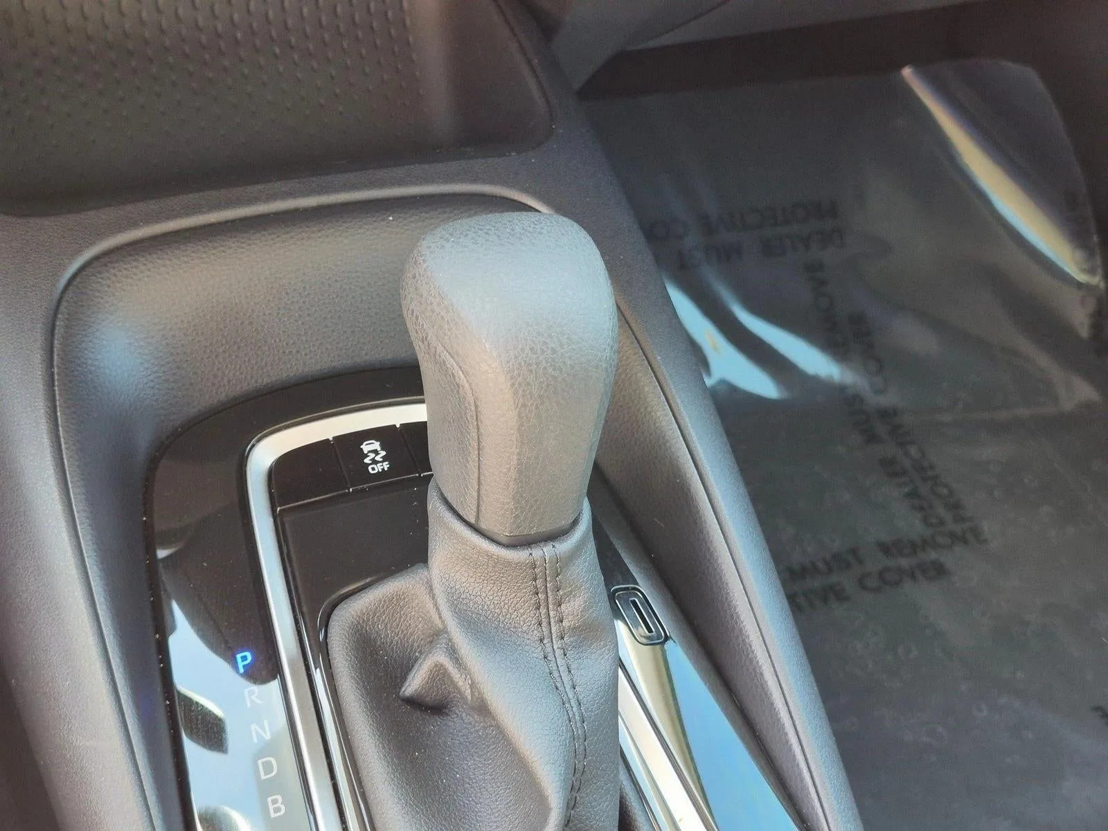 2026 Toyota Corolla LE CVT (Natl) photo 11