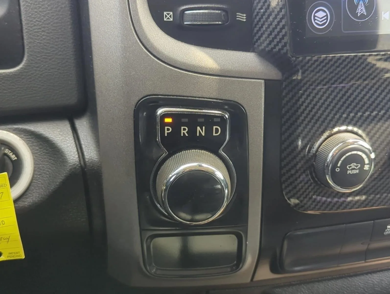2016 RAM 1500 2WD Crew Cab 5.7 Ft Box Express photo 8