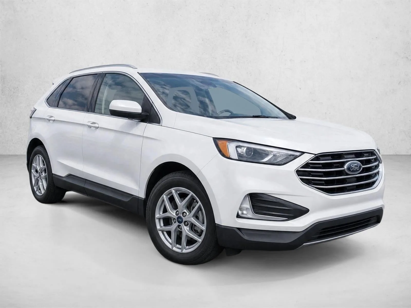 2022 Ford Edge SEL AWD photo 3