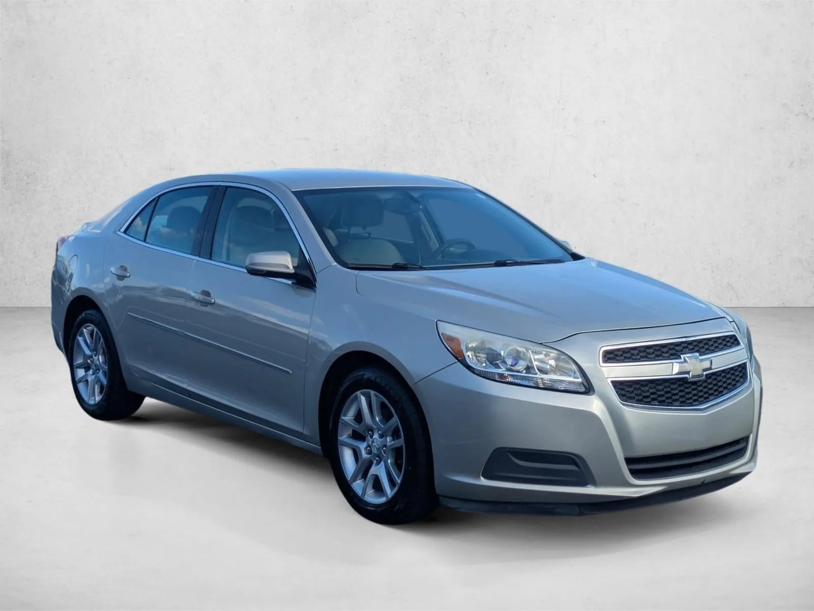 2013 Chevrolet Malibu 1LT photo 3