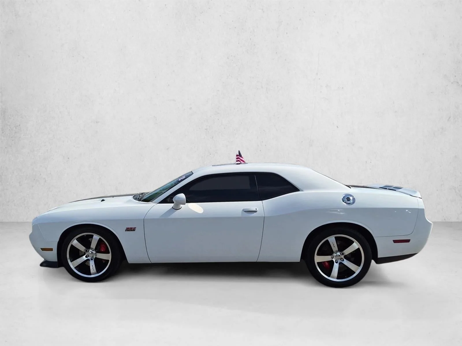 2012 Dodge Challenger SRT8 392 photo 9