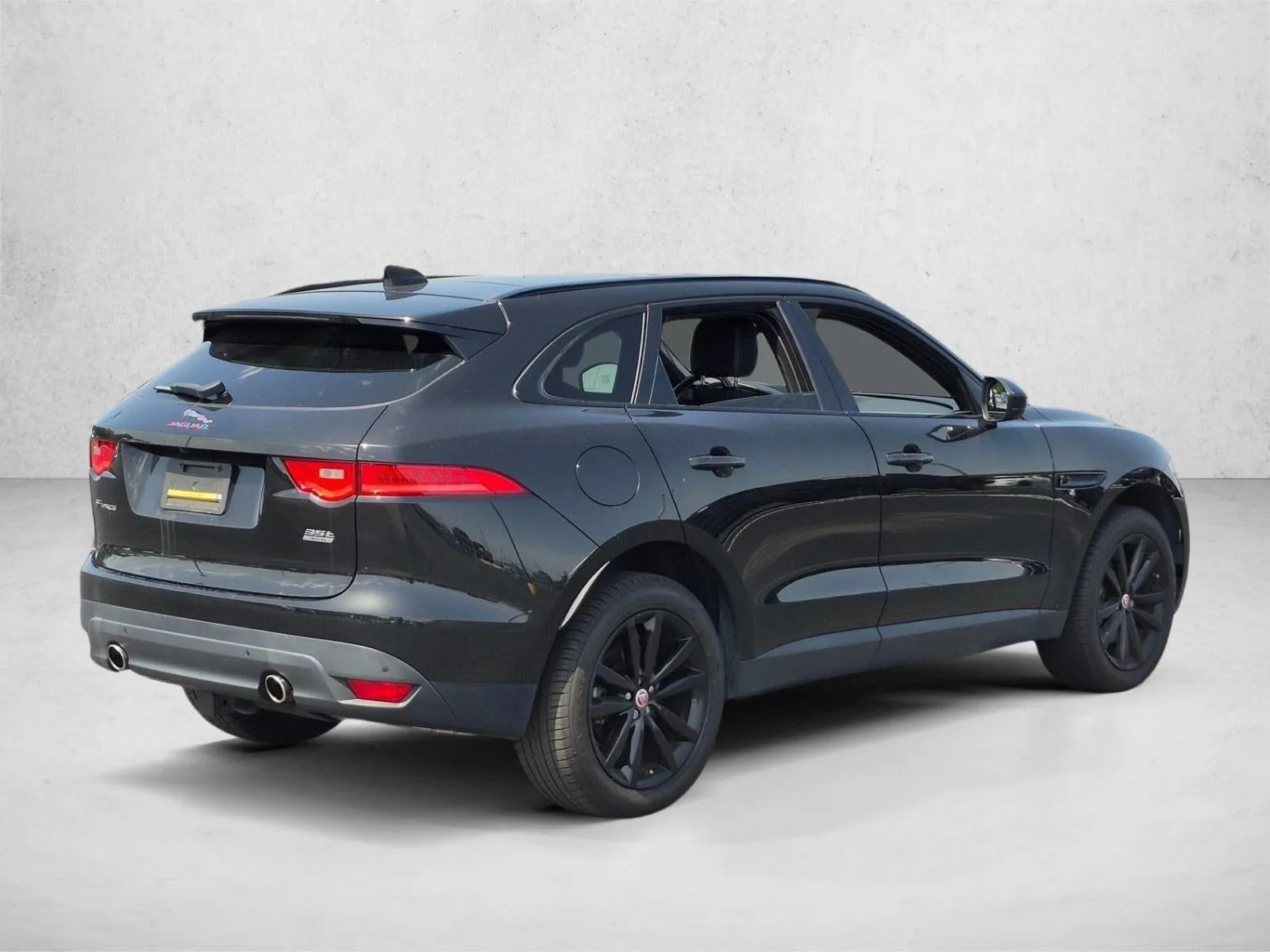 2017 Jaguar F-PACE 35t Prestige photo 5