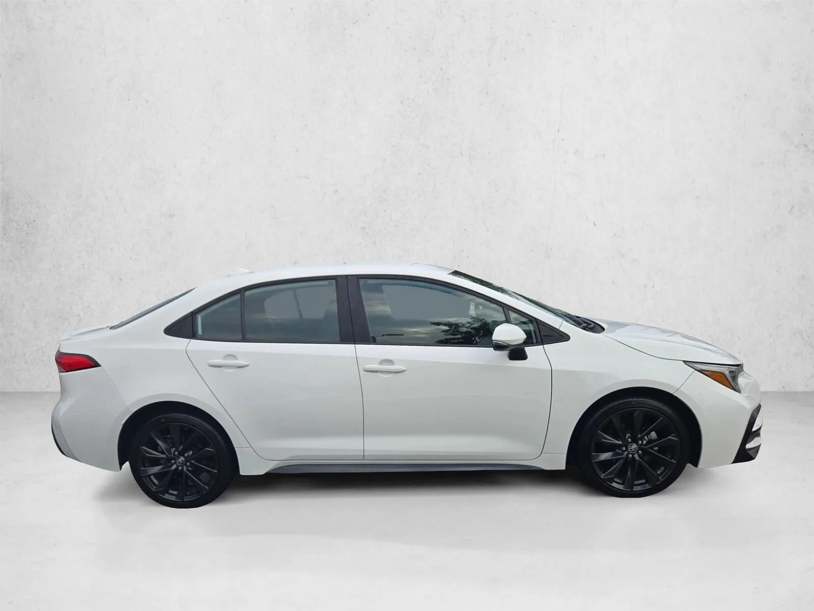 2023 Toyota Corolla SE CVT (Natl) photo 4