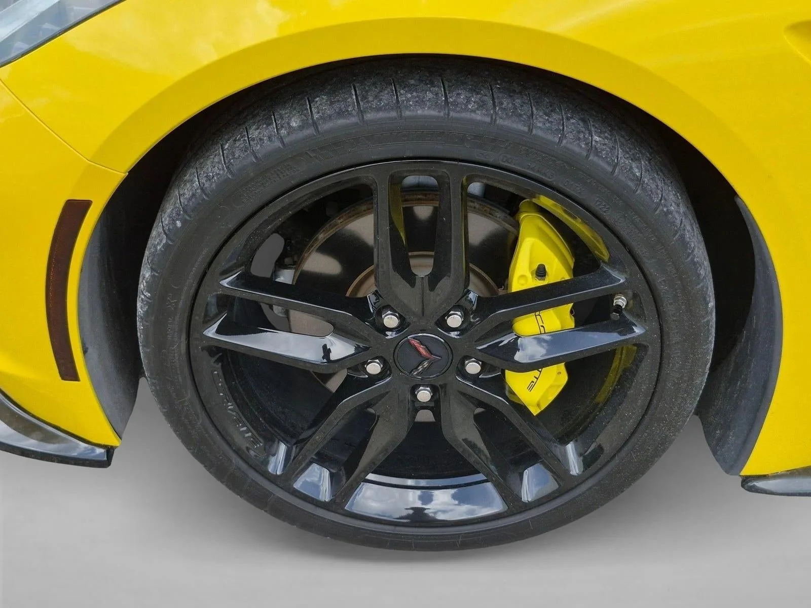 2018 Chevrolet Corvette Stingray 2LT photo 9