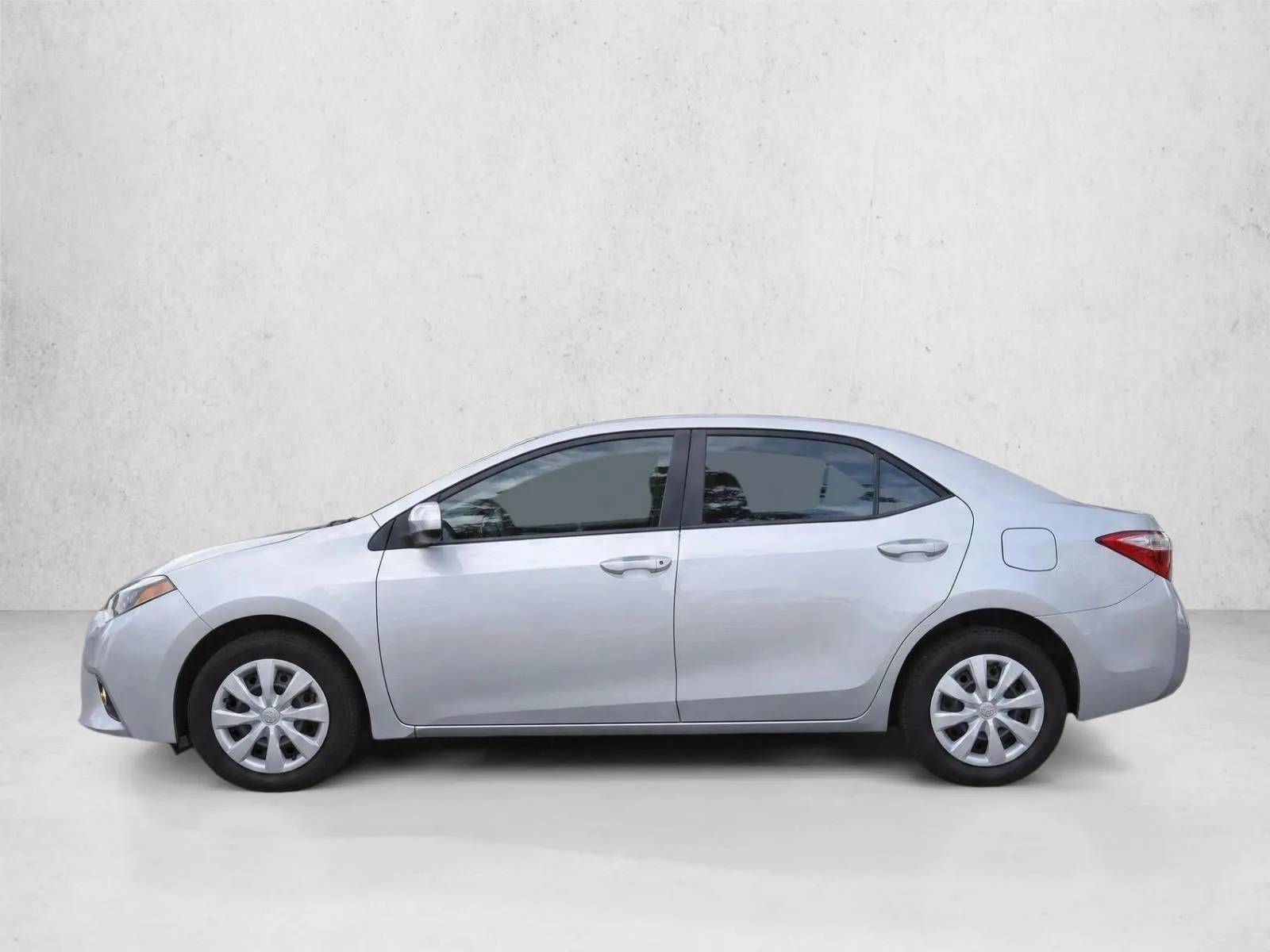 2014 Toyota Corolla 4dr Sdn Auto L (Natl) photo 4