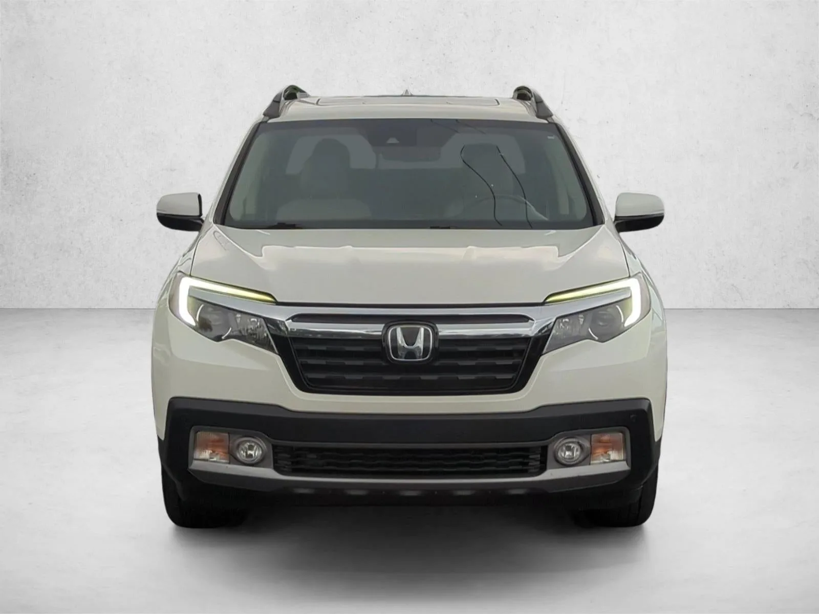 2019 Honda Ridgeline RTL-E AWD photo 2