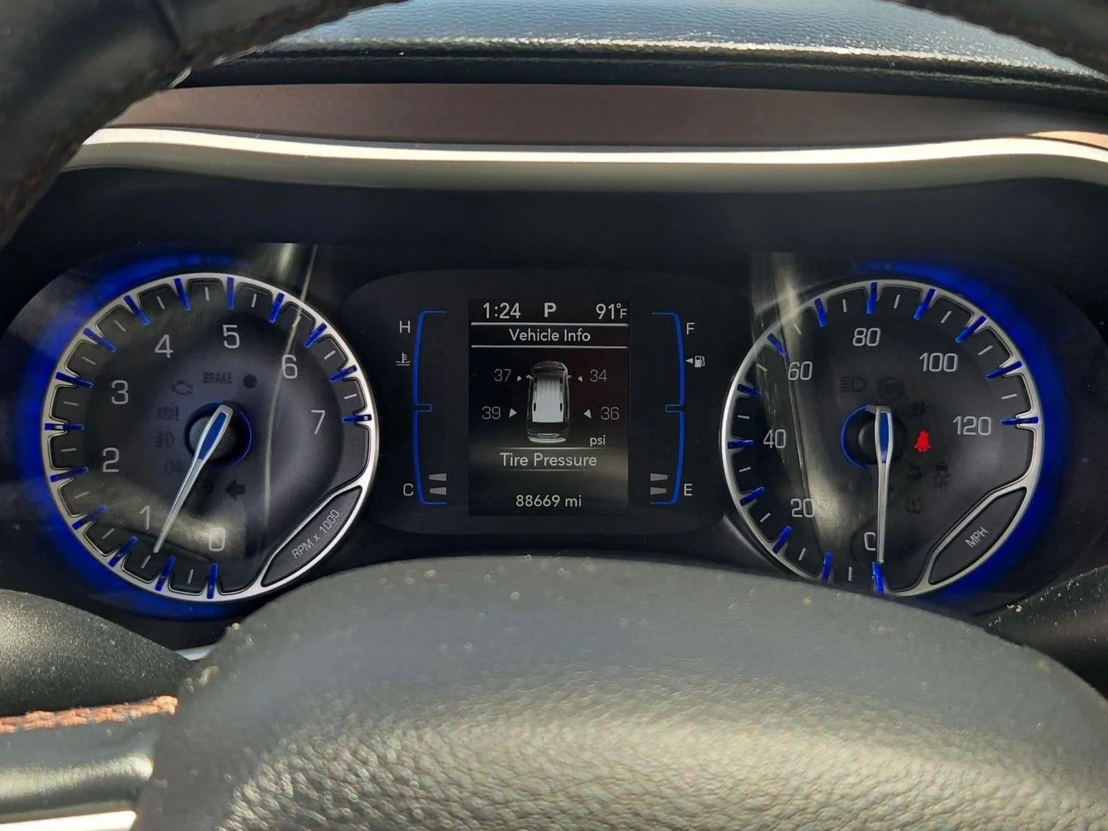 2018 Chrysler Pacifica Touring L FWD photo 11