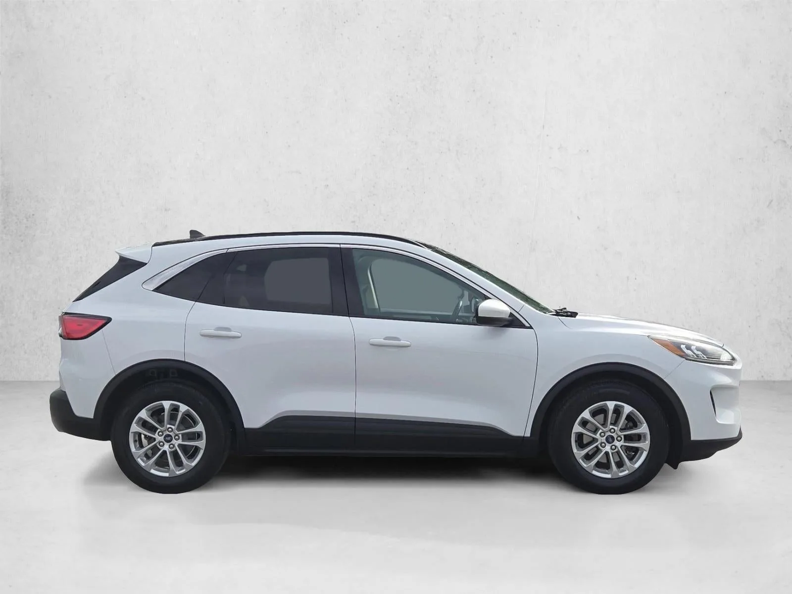 2021 Ford Escape SE FWD photo 4
