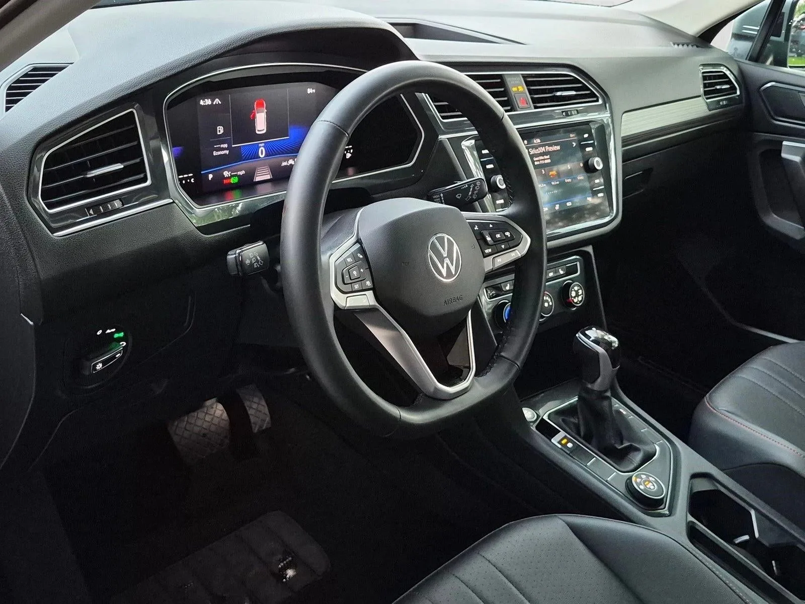 2024 Volkswagen Tiguan 2.0T Wolfsburg Edition 4MOTION photo 9