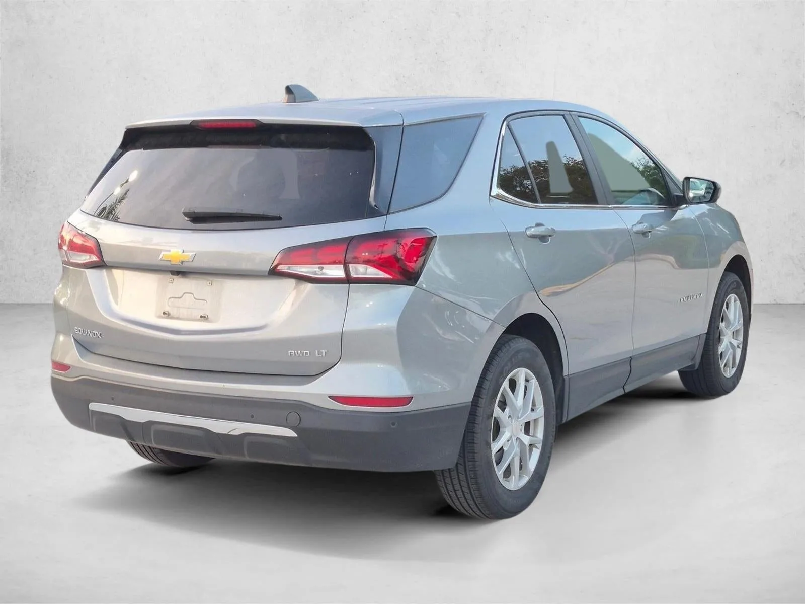 2024 Chevrolet Equinox AWD LT photo 5