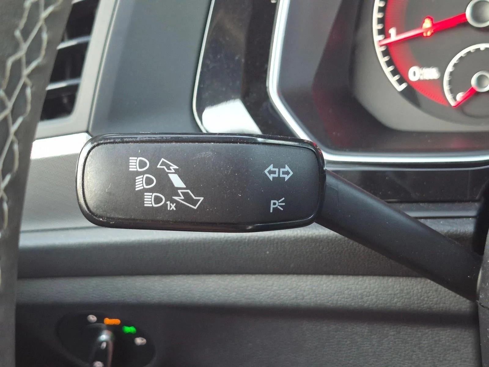 2021 Volkswagen Jetta SE Auto photo 6