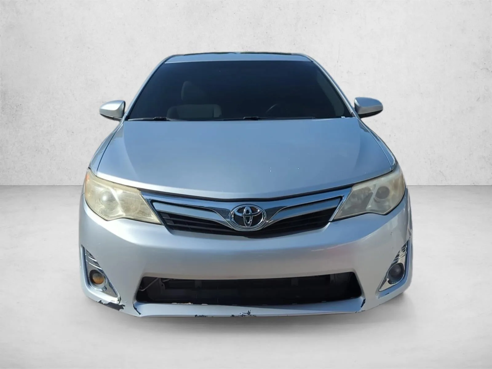 2014 Toyota Camry 4dr Sdn I4 Auto XLE (Natl) *Ltd Avail* photo 2
