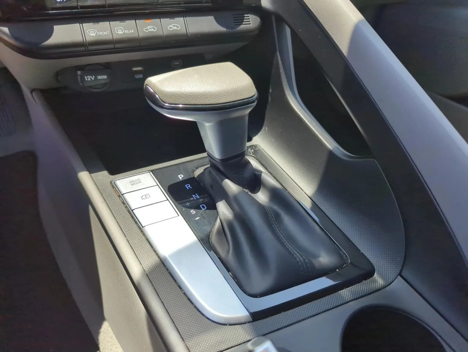 2024 Hyundai ELANTRA SEL IVT photo 10