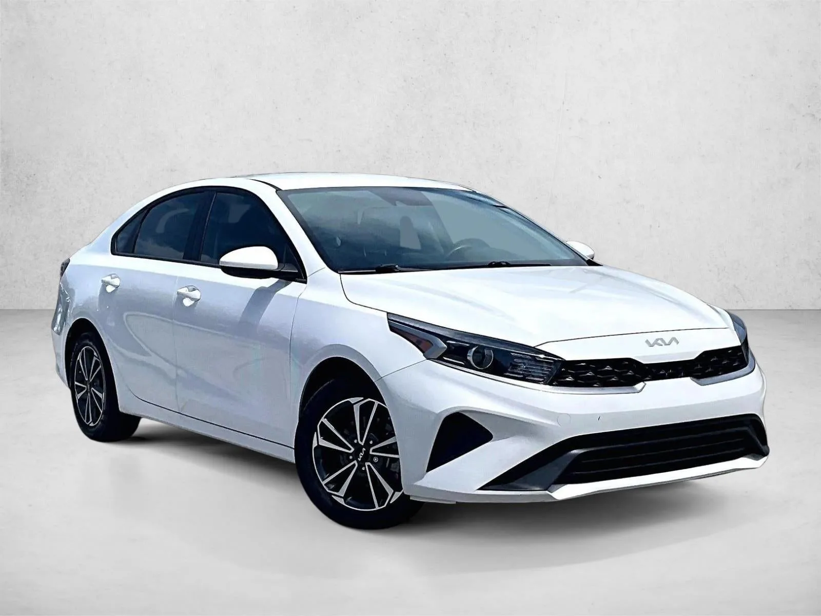 2024 Kia Forte LXS photo 12