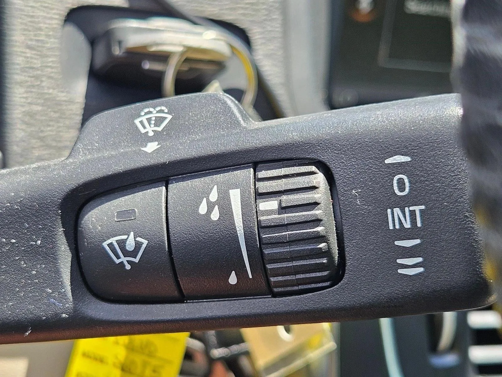 2014 Volvo S60 4dr Sdn T5 Premier FWD photo 9