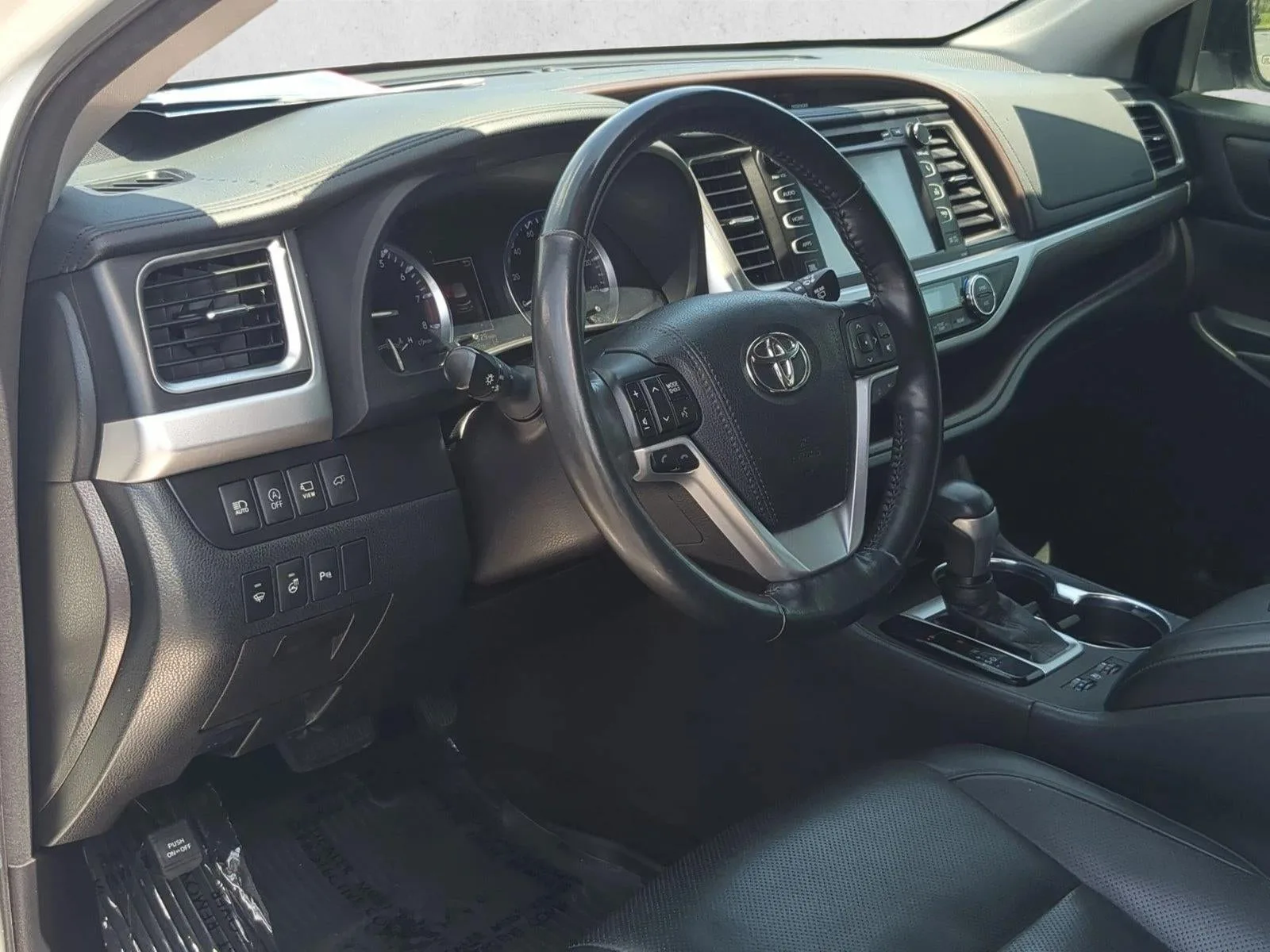 2018 Toyota Highlander Limited Platinum photo 10