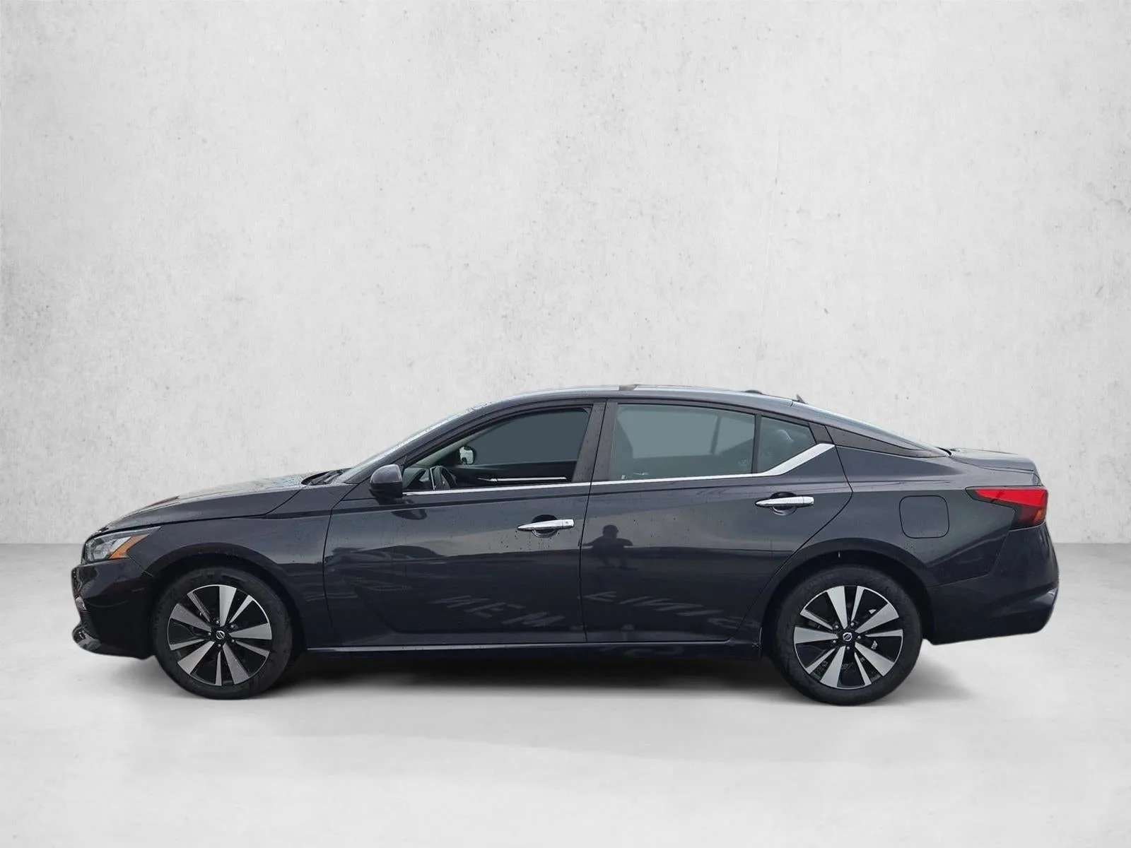2022 Nissan Altima 2.5 SV photo 8