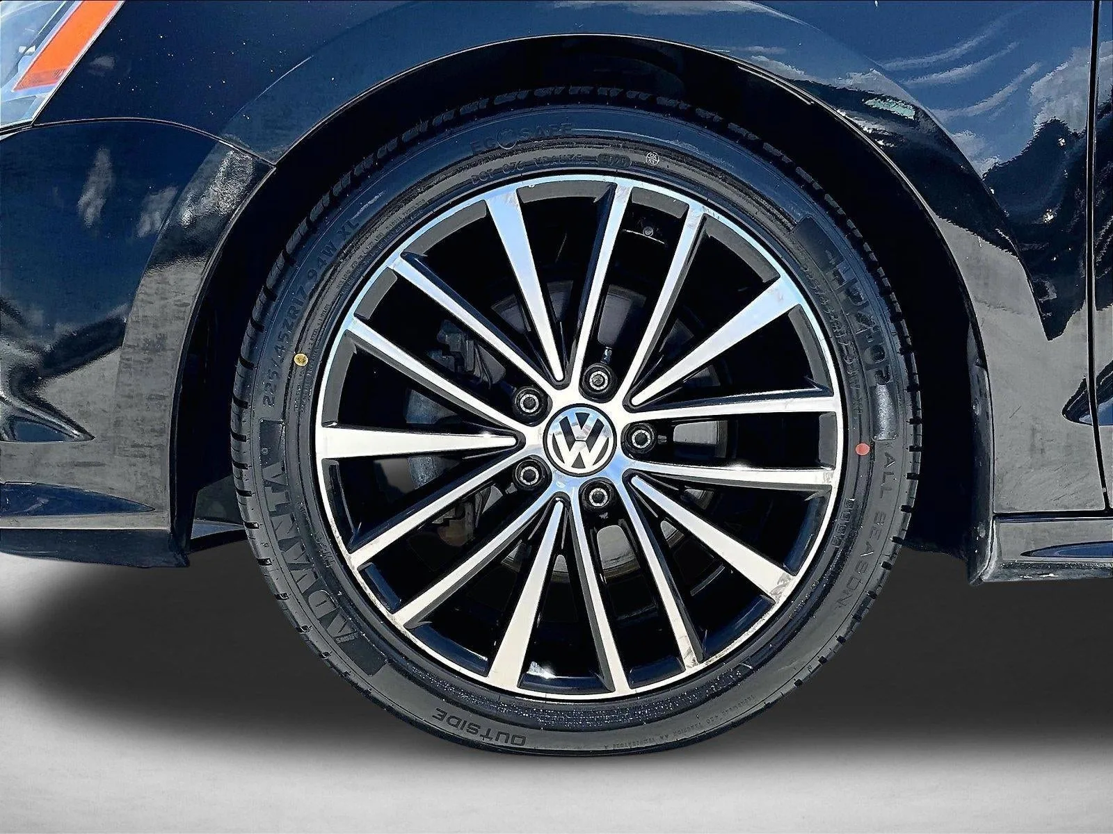 2015 Volkswagen Jetta 4dr Auto 1.8T Sport PZEV Sedan photo 10
