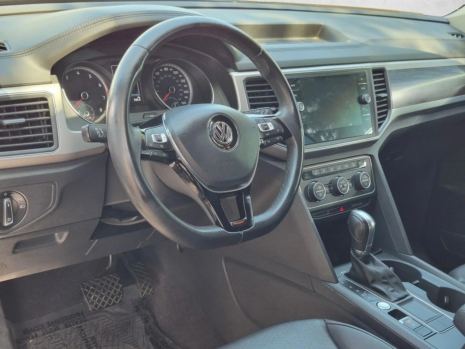 2019 Volkswagen Atlas 3.6L V6 SE w/Technology FWD photo 9
