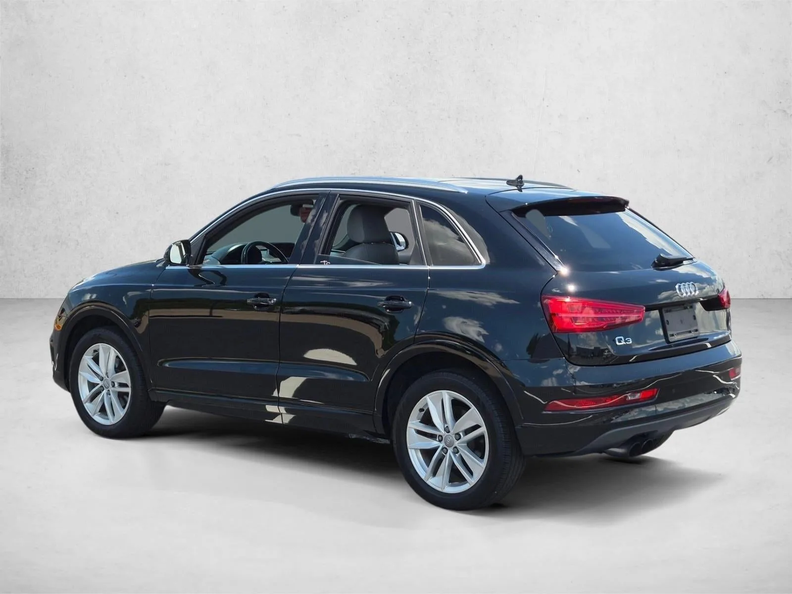 2017 Audi Q3 2.0T Premium photo 7