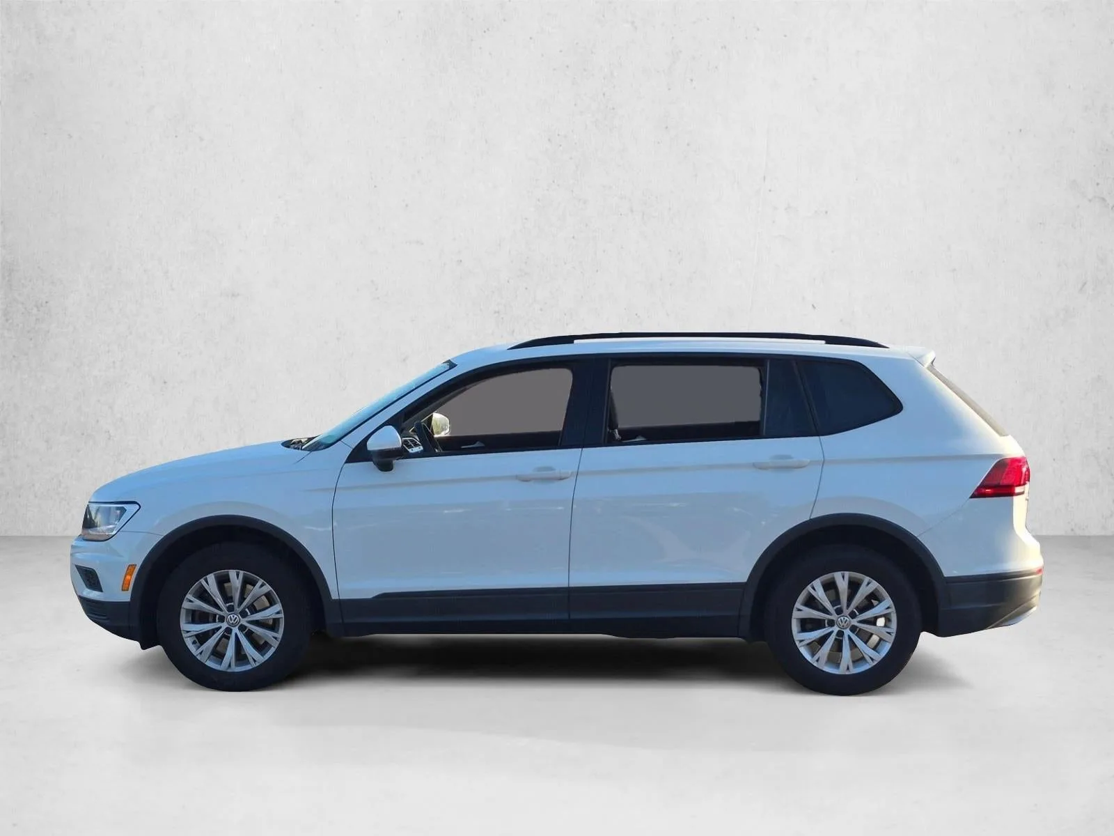 2019 Volkswagen Tiguan 2.0T S FWD photo 8