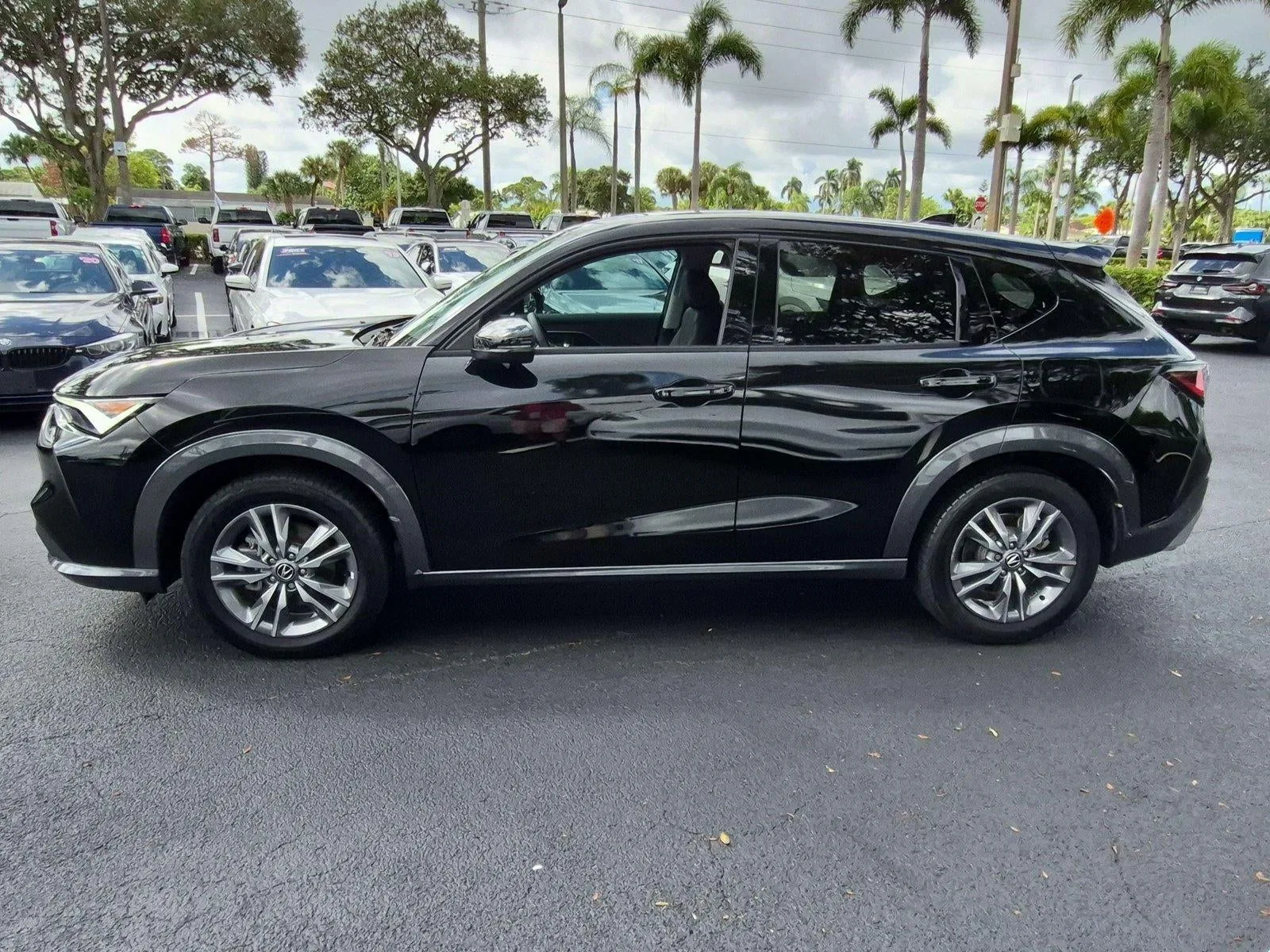 2025 Acura ADX Base photo 9