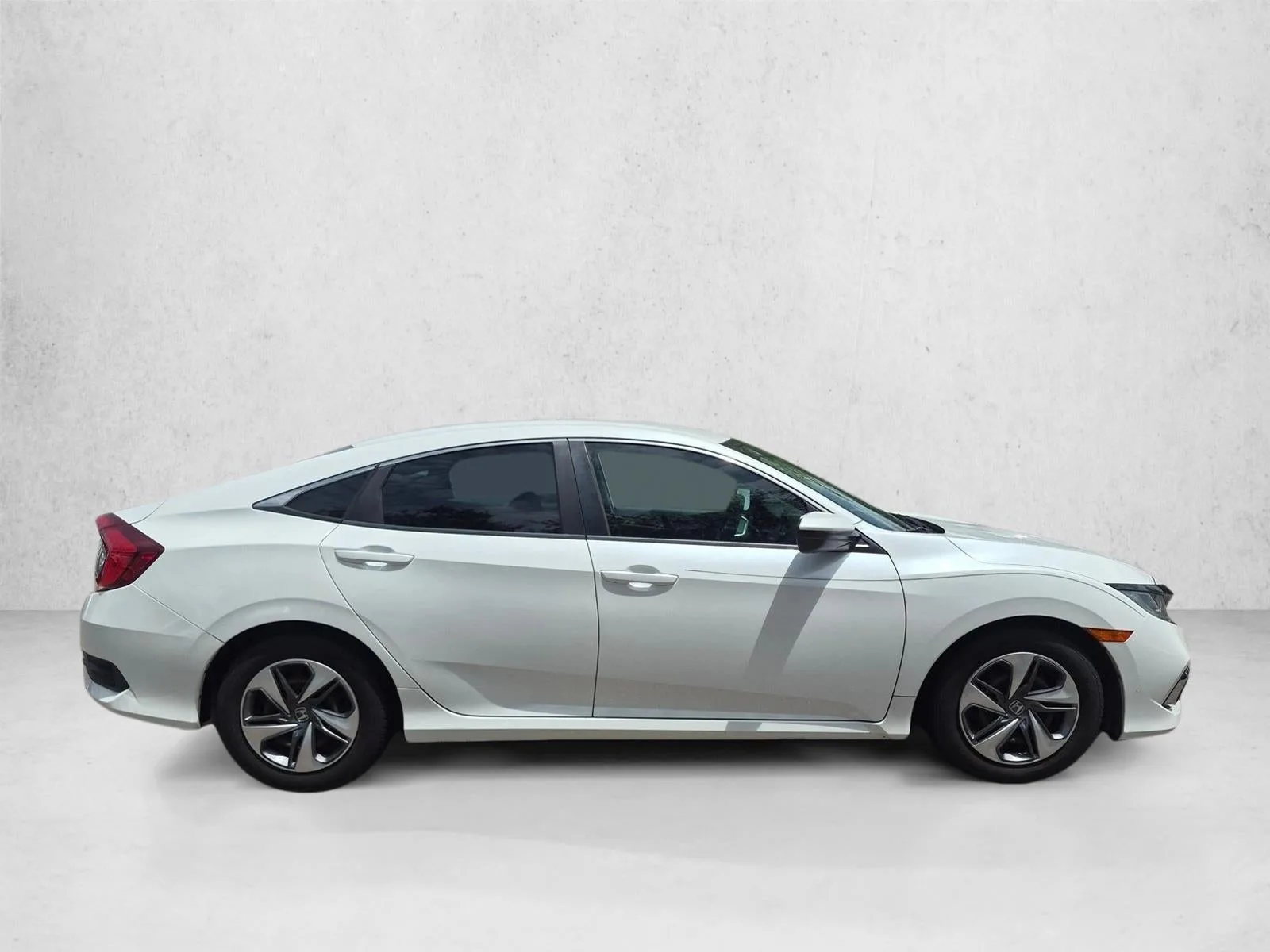 2020 Honda Civic Sedan LX CVT photo 2