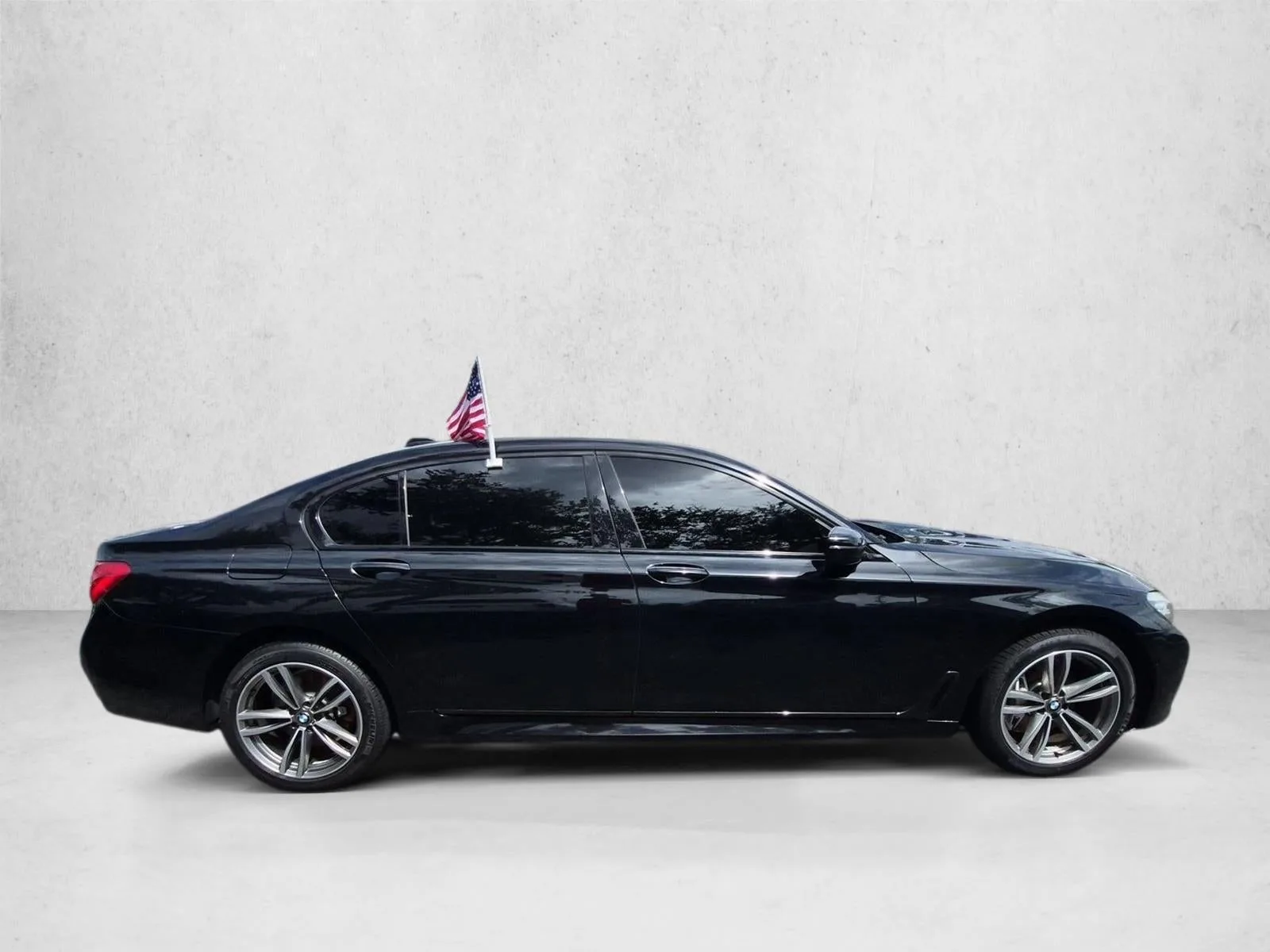 2018 BMW 740i 740i photo 4