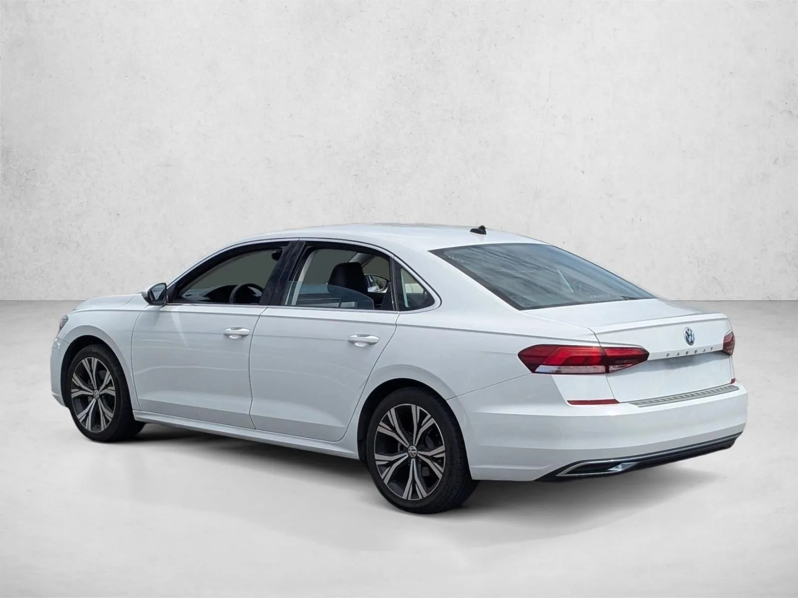 2022 Volkswagen Passat 2.0T SE Auto photo 8
