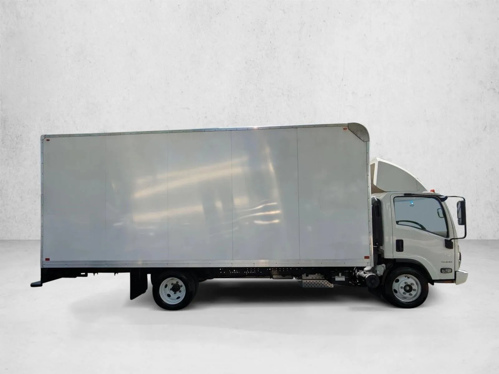 2023 Chevrolet Low Cab Forward 4500 HG 1WT photo 4